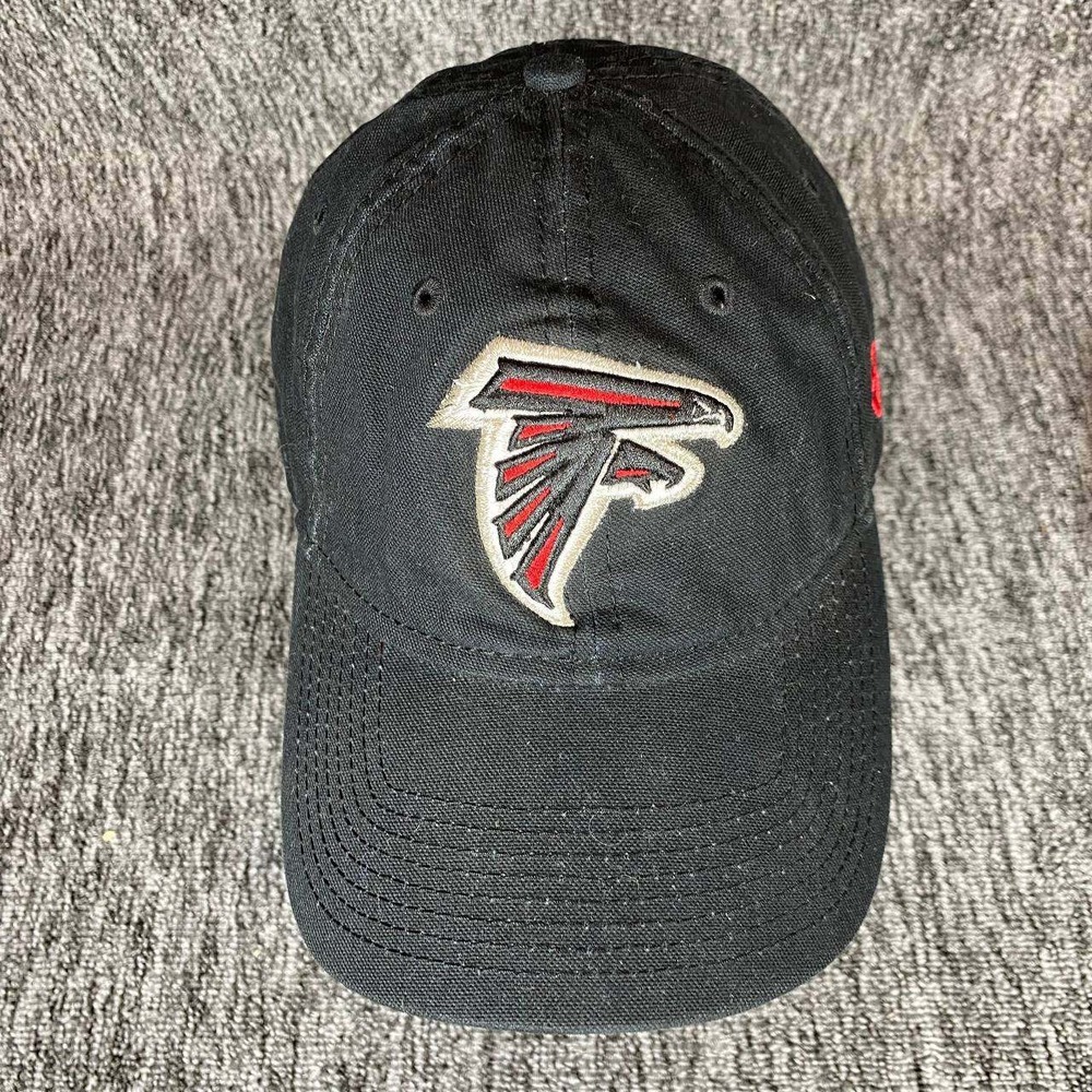 New Era Atlanta Falcons Mens Adjustable Black Leather Strap Relaxed Fit Hat